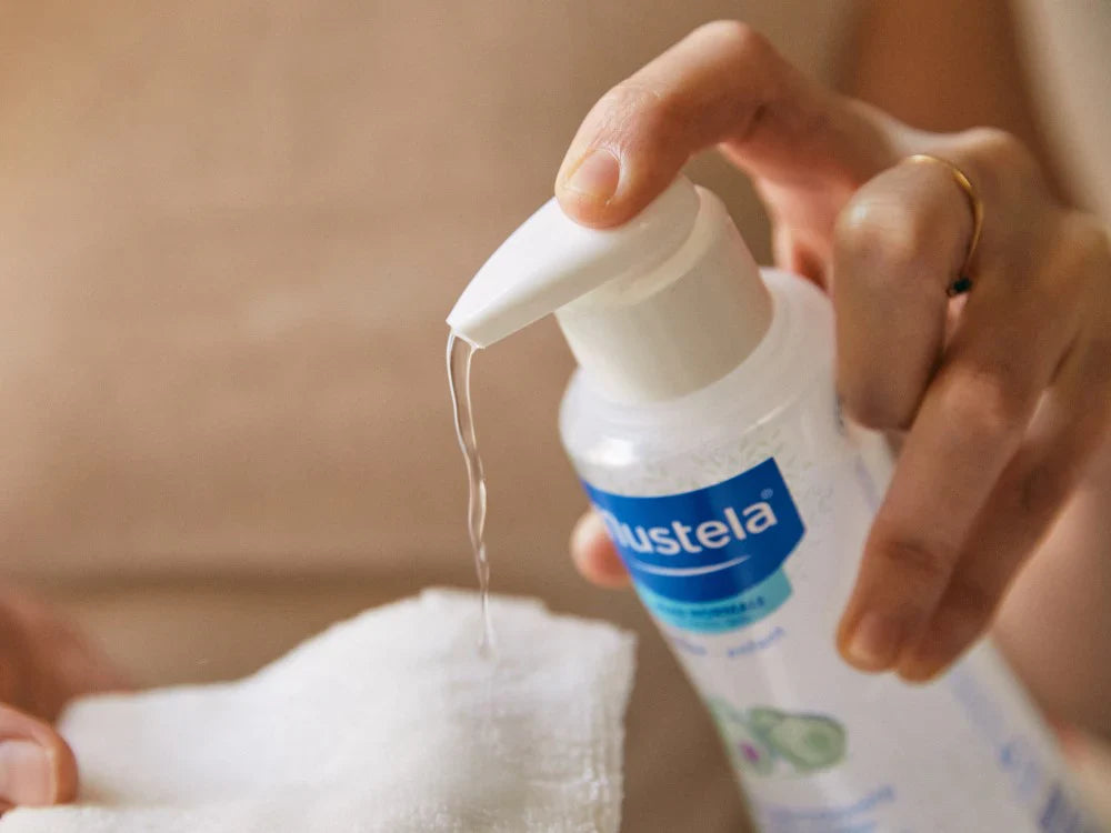 Mustela Eau nettoyante bébé sans rinçage Visage et Siège 300 ml