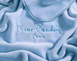 Couvertures Pierre Cardin